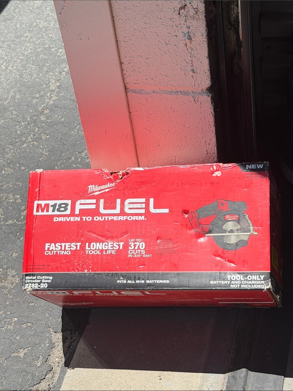 Milwaukee M18 FUEL Circular Saw - Red